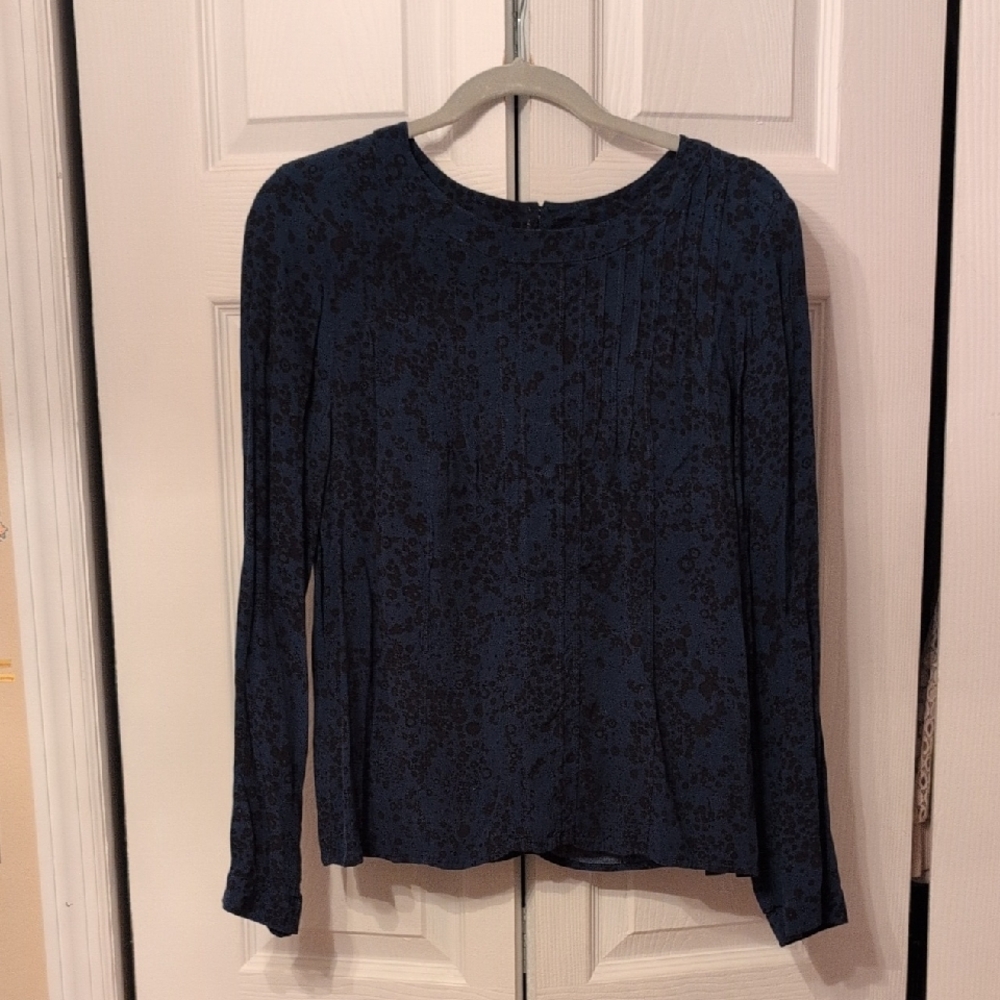 GAP Navy Floral Long Sleeve Top